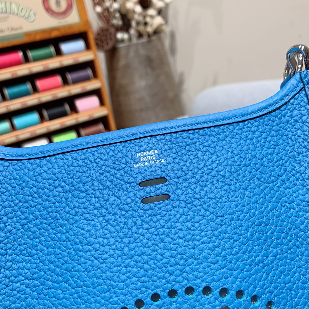 에르메스 미니 에블린16 블루 잔지바르 은장 끌레망스 가죽